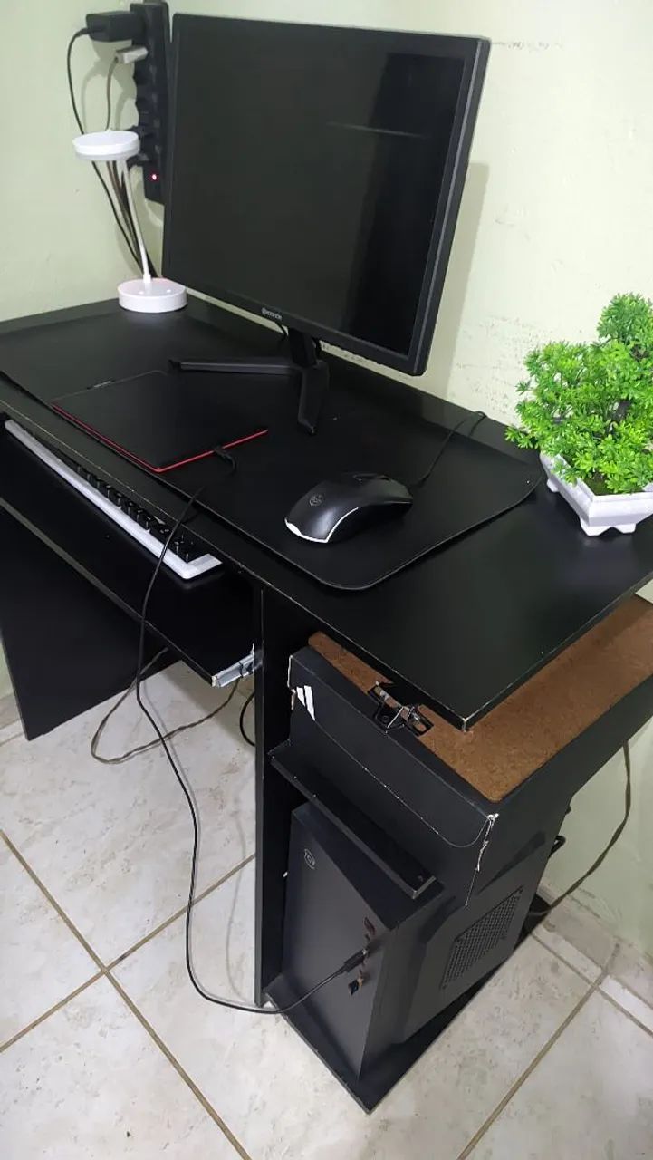 mesa para estudos/trabalho  - Foto 5
