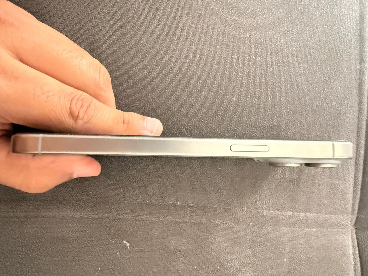 iPhone 15 Pro Max - Foto 3