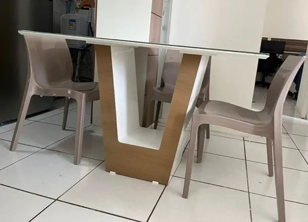 Mesa de Jantar com 4 Cadeiras - Foto 2