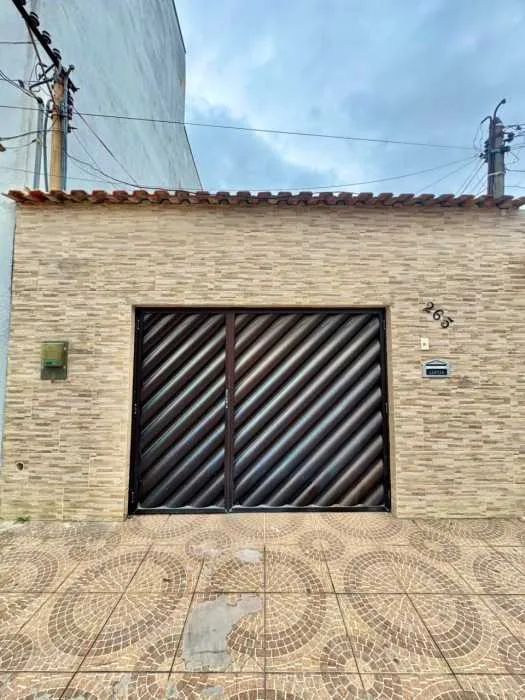 Casa de rua : Duplex / Residencial / Centro