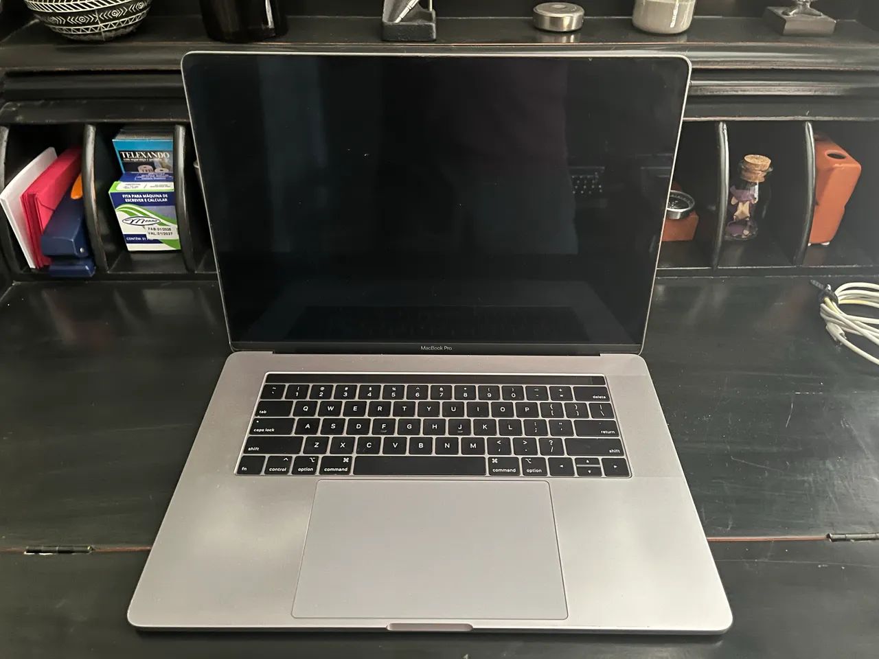 Macbook Pro 15 I9 16GB RAM 512GB SSD 2019  - Foto 2