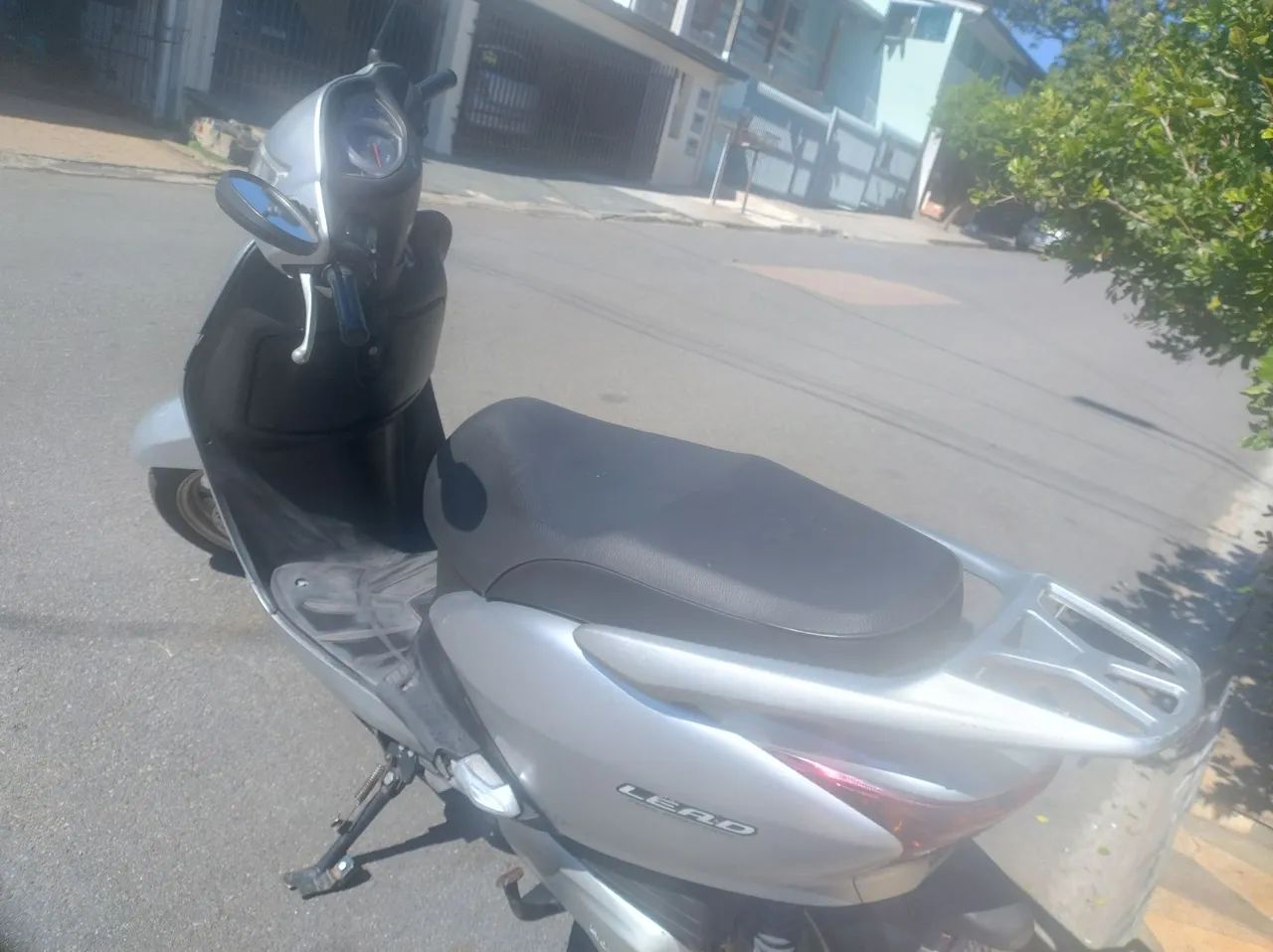 Honda lead  - Foto 3