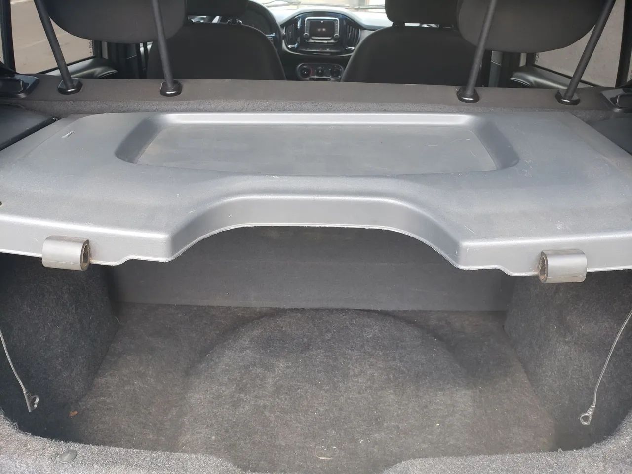 Fiat Uno Sporting 1.4 B.edit. Flex 8V 5P 2016 - Foto 4