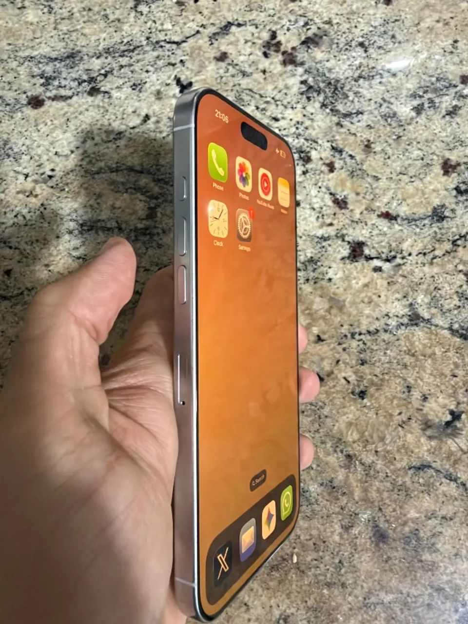 iPhone 16 Pro Max - 256GB - Foto 4