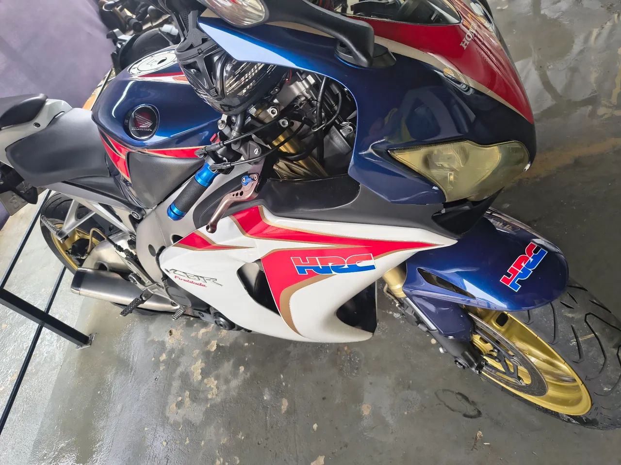 CBR 1000 RR  - Foto 2