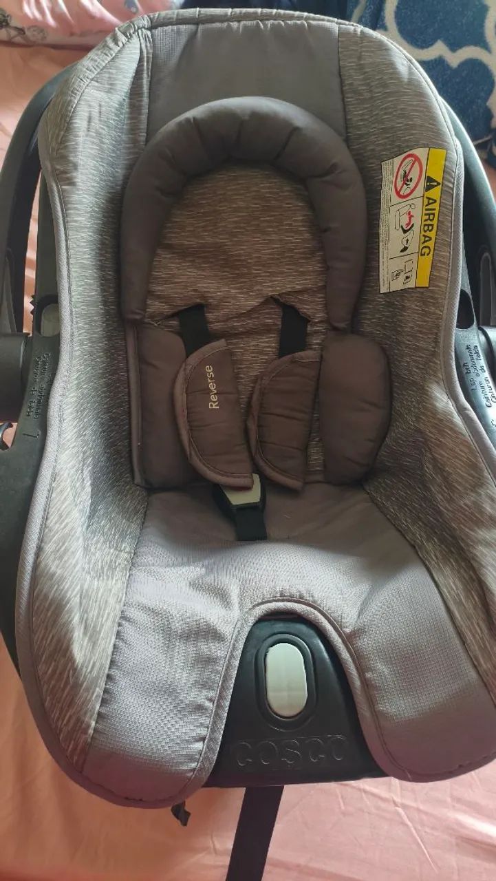Conjunto carrinho + bebê conforto- Marca Cosco(Usado)  - Foto 5