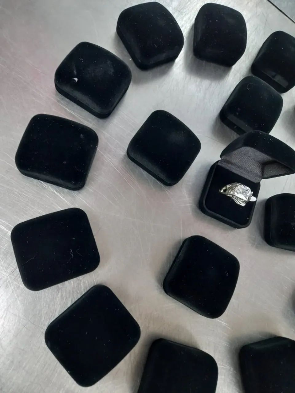 23 Caixas Veludo  p/ Anel NOVA - Foto 4