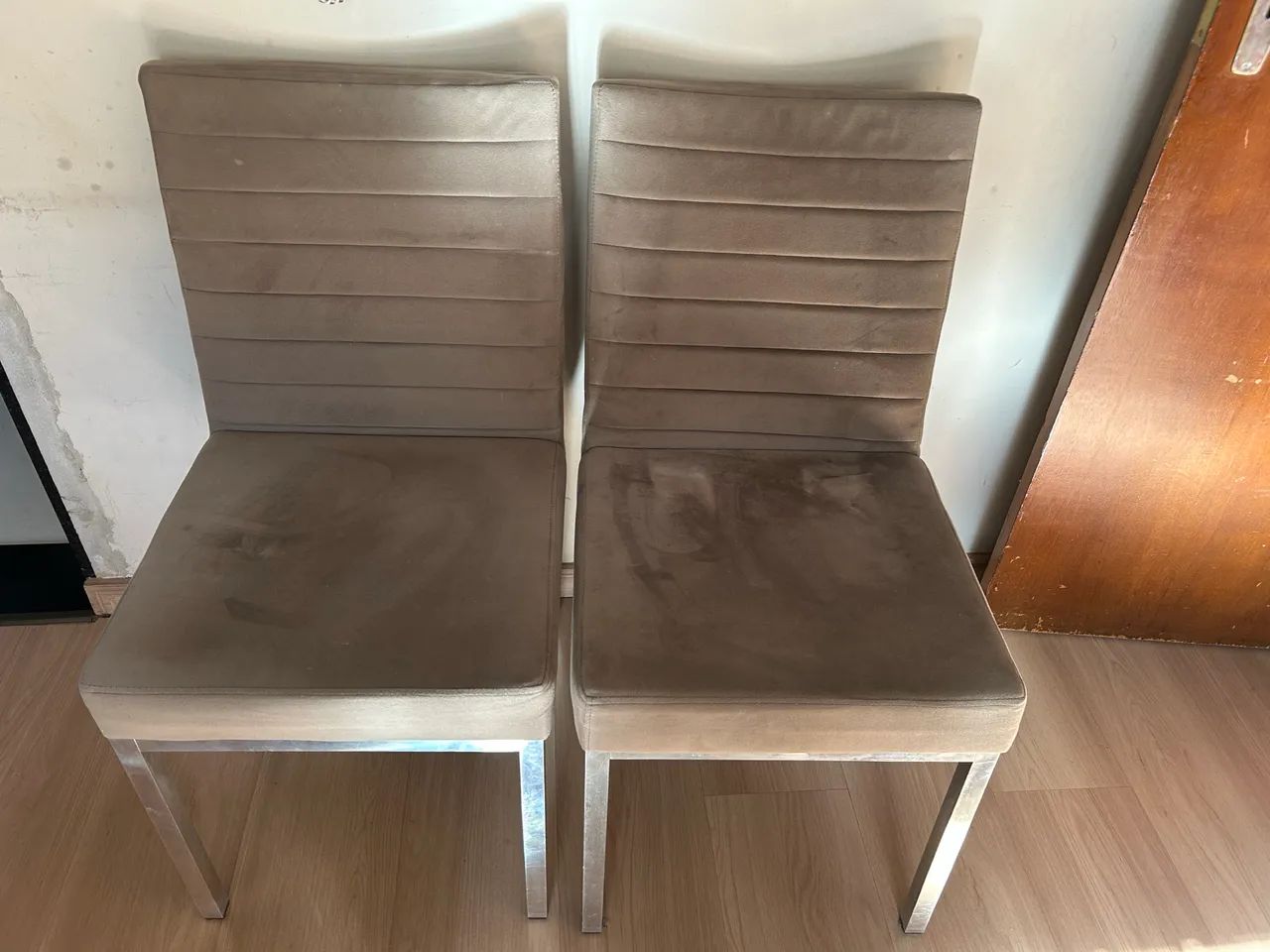 Mesa de jantar com 4 cadeiras