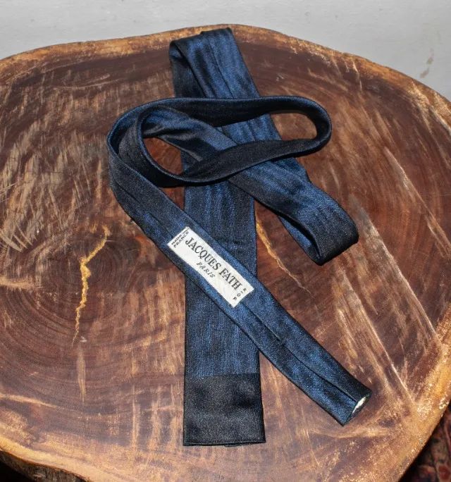 gravata vintage azul 100% seda - Foto 4