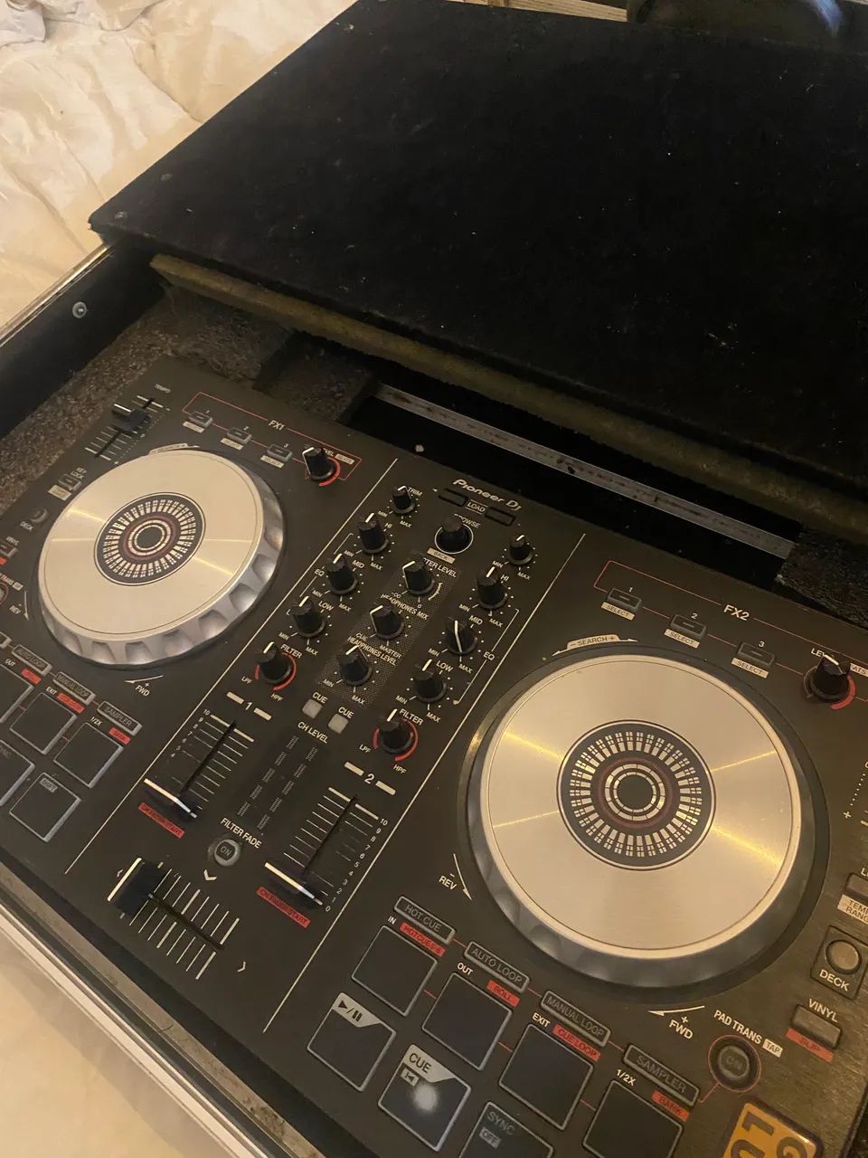 Pioneer DDJ-SB2 元箱　オマケ付き Controladora pioneer dj ddj-sb2 : Amazon.com.br: Instrumentos Musicais
