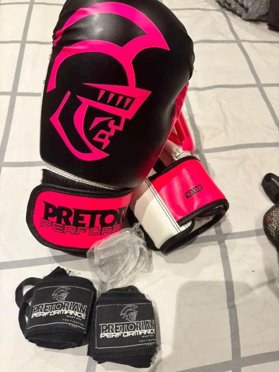 Kit Muay Thai / Boxe Pretorian Performance ? Pouquíssimo uso - Foto 4