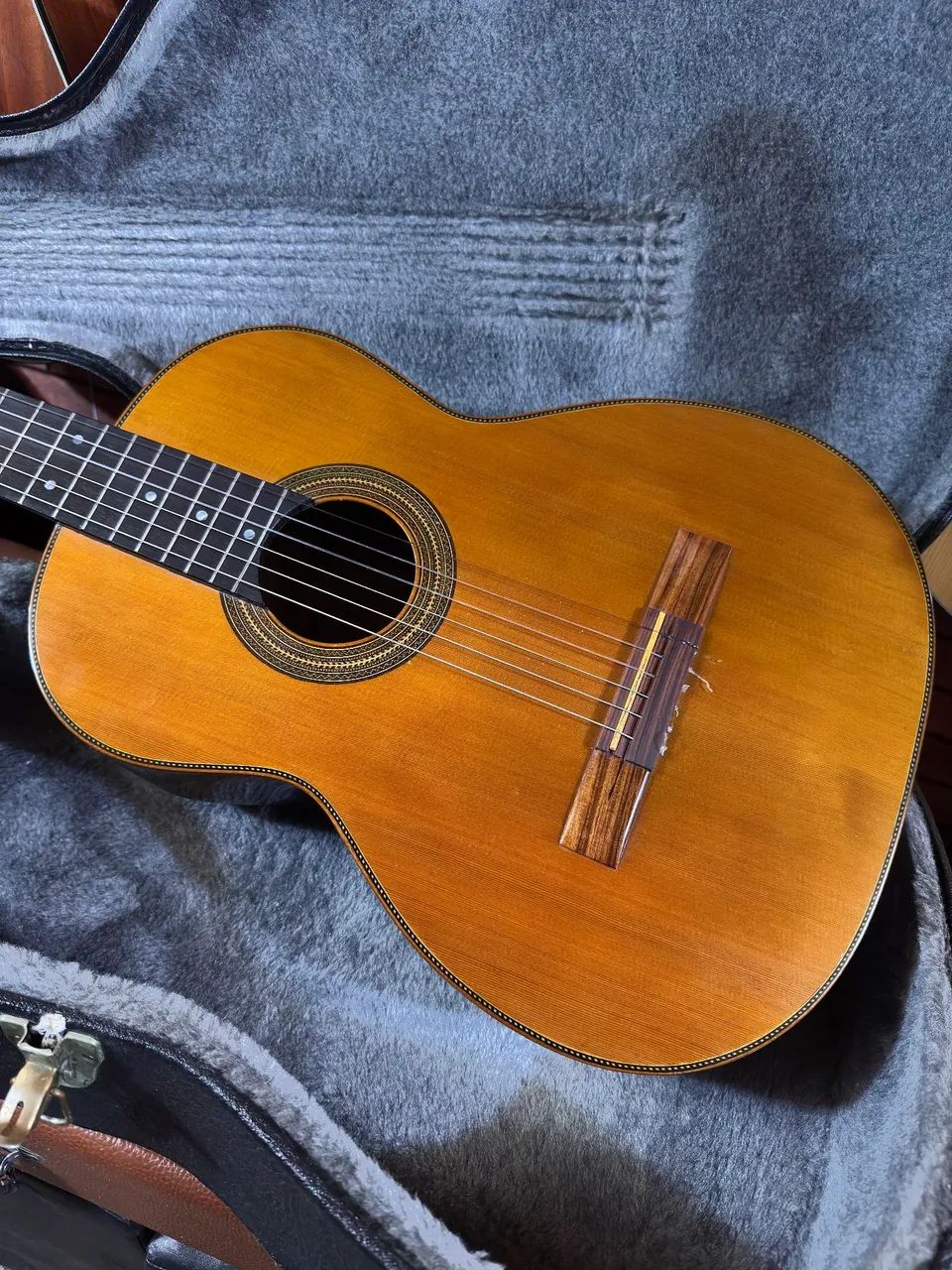 Violão Luthier Ernesto Castañera (argentino) inteiro sólido clássico som aveludado - Foto 3