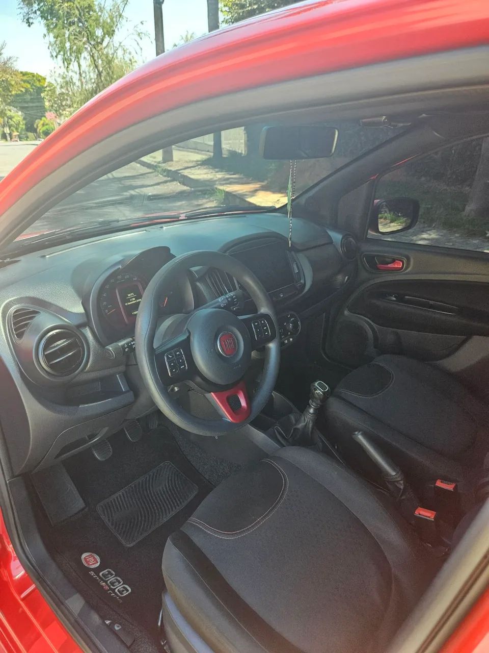Fiat Uno Sporting 1.4 EVO Fire Flex 8V 4P 2016 - Foto 5