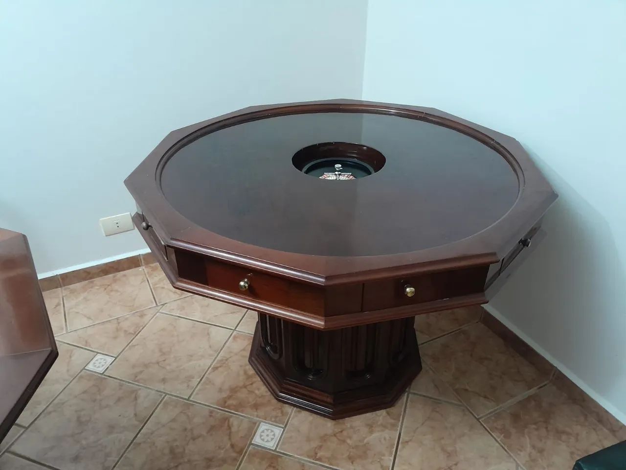 Mesa de jogos com roleta - Foto 2
