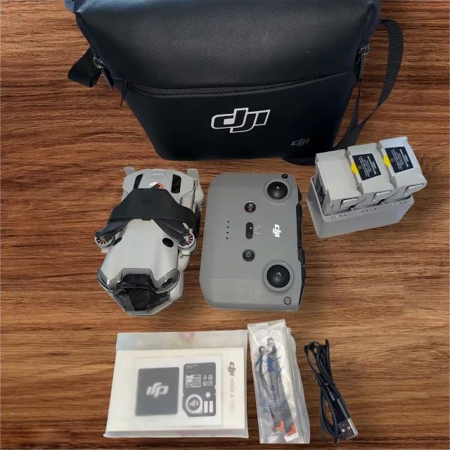 Drone DJI Mini 4 Pro Fly More Combo (Sem Tela)