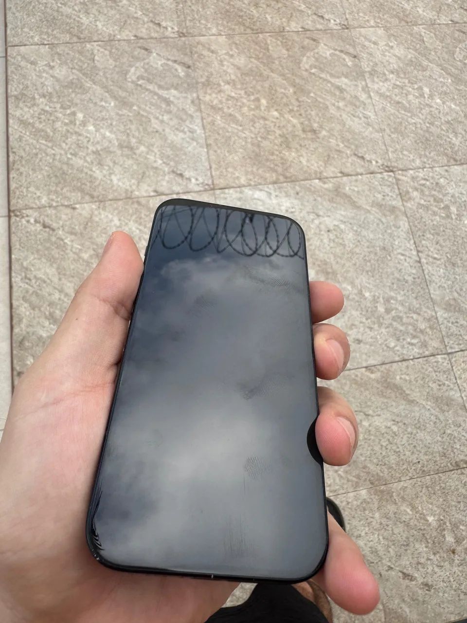 IPhone 15 128g preto Todo original dividimos 21x cartão