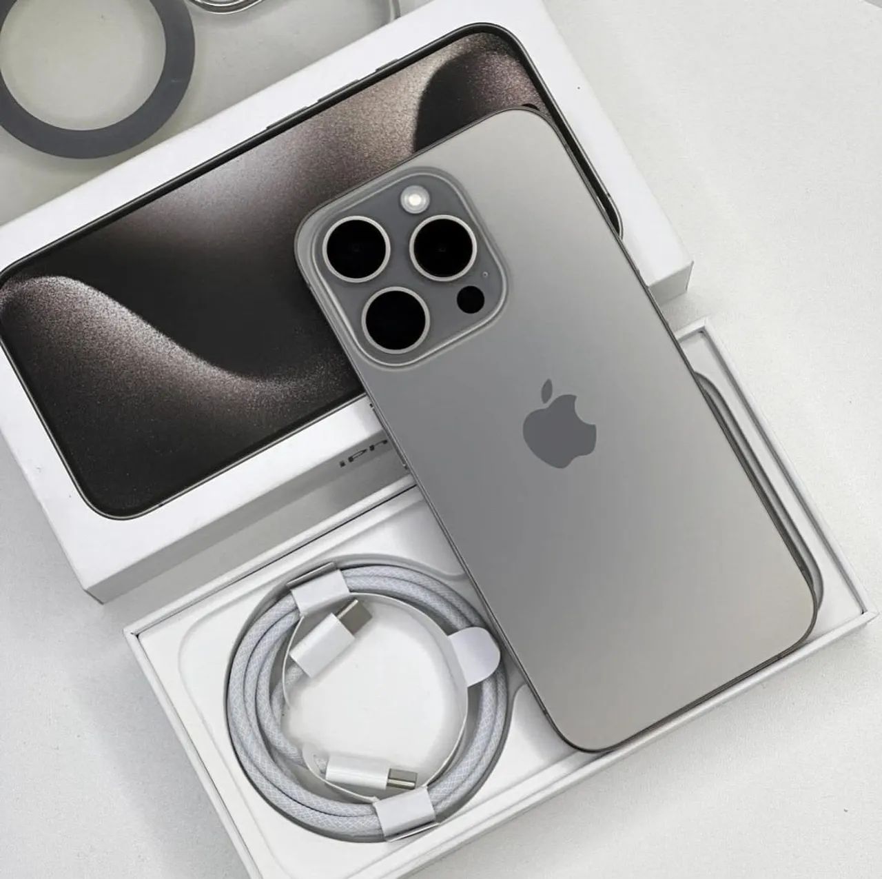  iPhone 15 Pro Max - Original Apple | Impecável