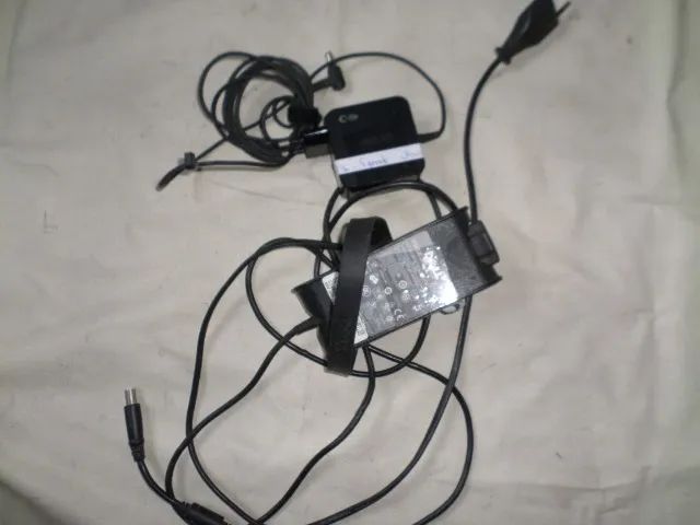 02 Fontes de alimentação - Dell -AD73 E Asus - AD86 - Foto 2