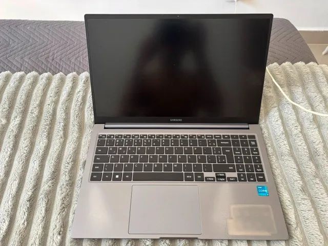 Notebook Samsung Galaxy Book4 - Intel Core I3  - Foto 3
