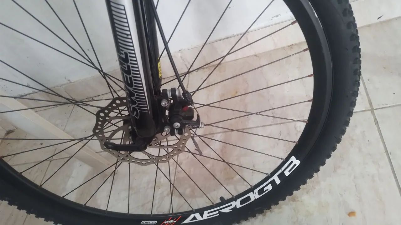 bike em perfeito estado aro 29 - Foto 4