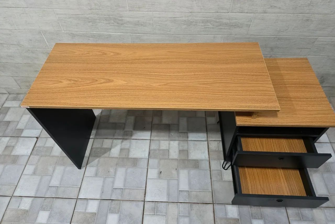 Mesa de Escritório / Escrivaninha. - Foto 2