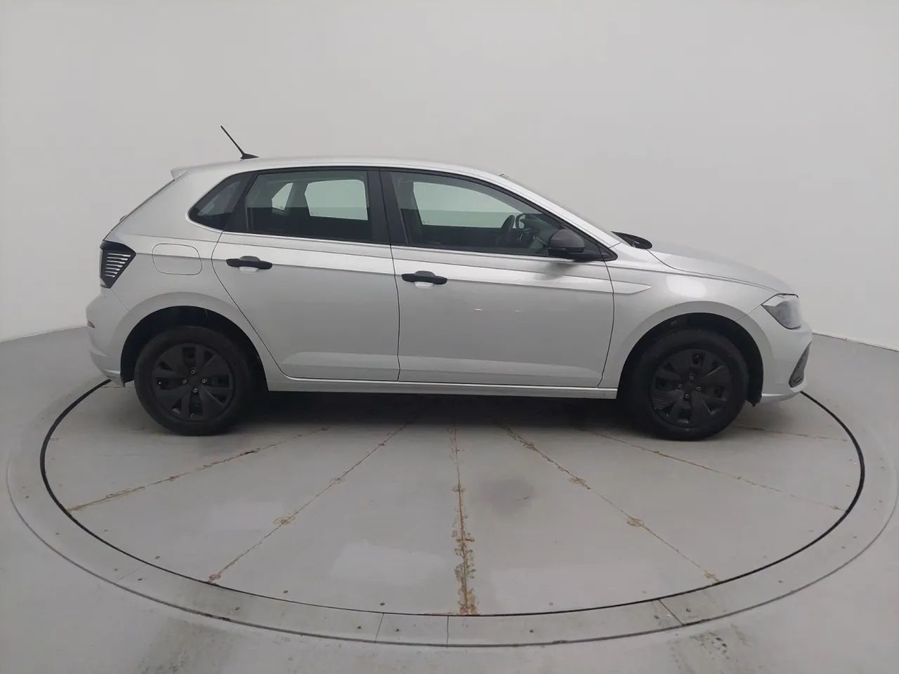 Volkswagen Polo Track 1.0 Flex 12V 5p, foto 6 de 18