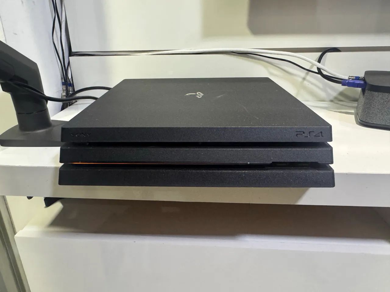 Ps4 PRO 1tb + G29  - Foto 2