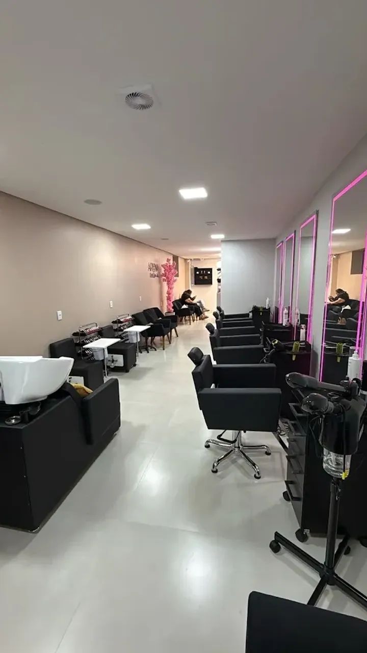 SALÃO COMPLETO COM 5 MESES DE USO APENAS