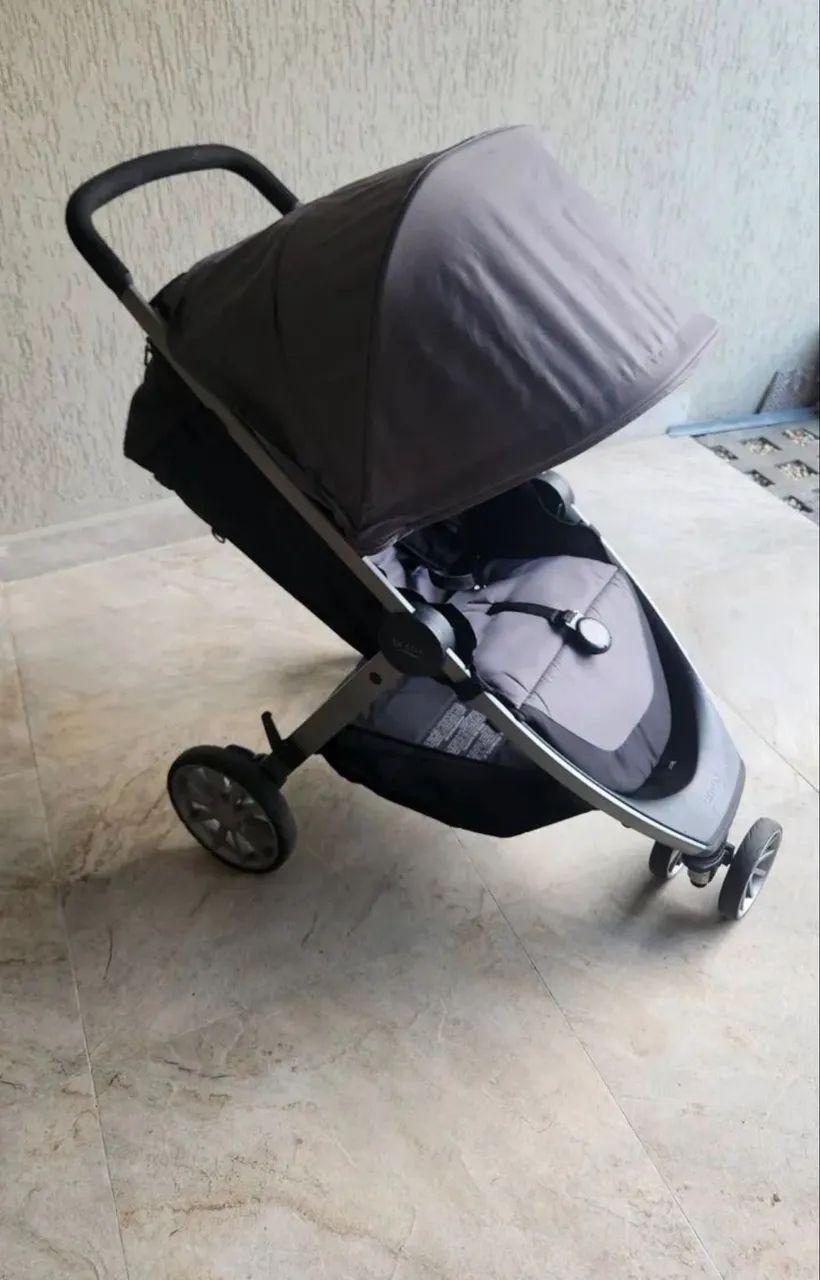 Carrinho de bebê Importado Britax com Bebê Conforto - Foto 2