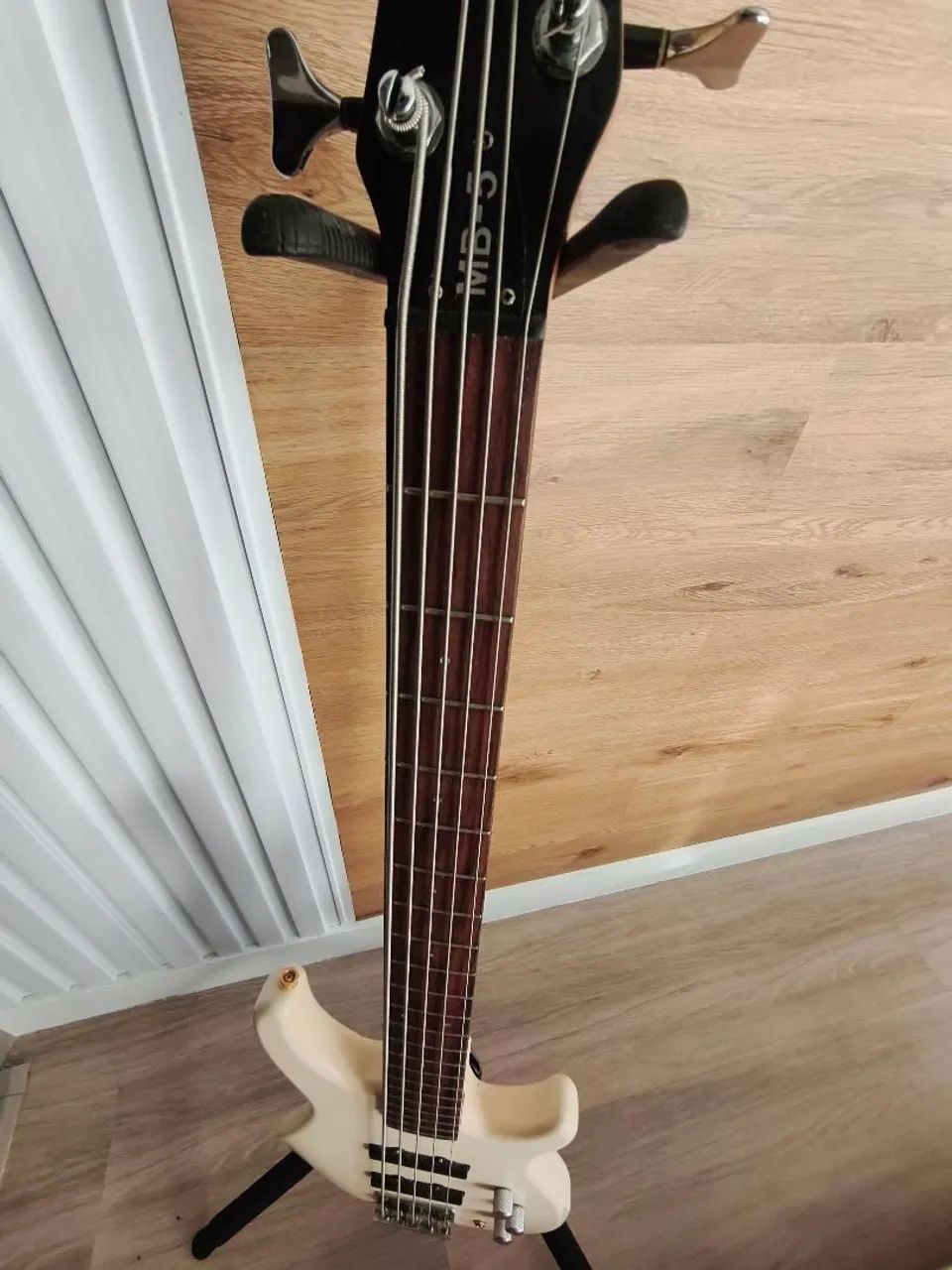 Baixo Fender MB5 Made in Japan 5 cordas Original - Foto 3