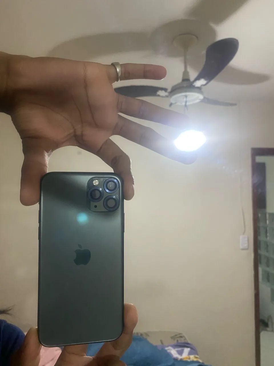 Vende iPhone 11 Pro  - Foto 2