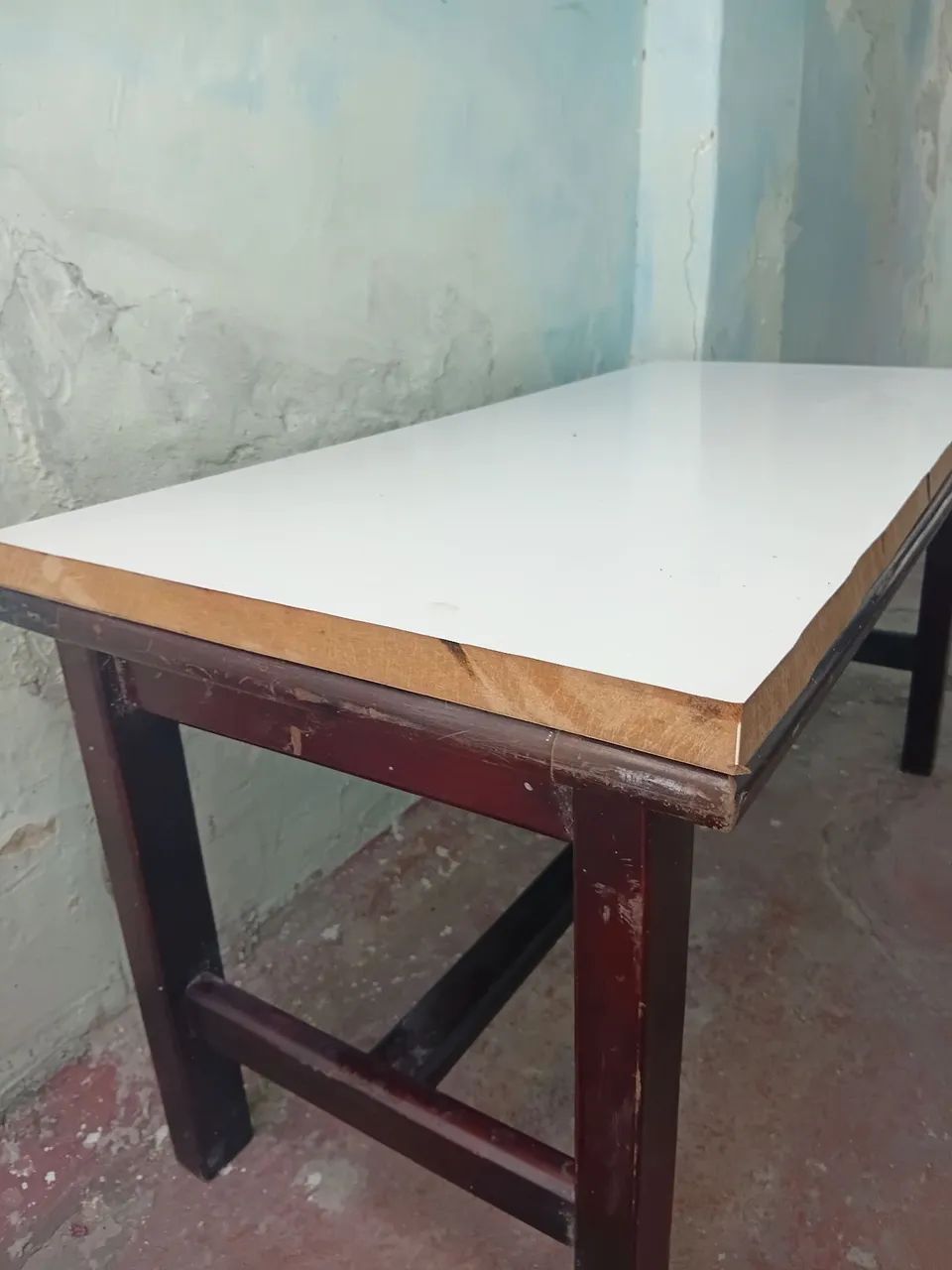 Mesa De Centro Em Madeira Nobre Conservada No Precinho 47x93x42Cm