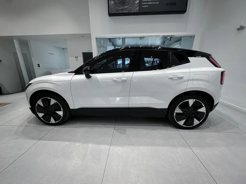 Volvo EX30 E60 Ultra (elétrico) 2024 - Foto 4