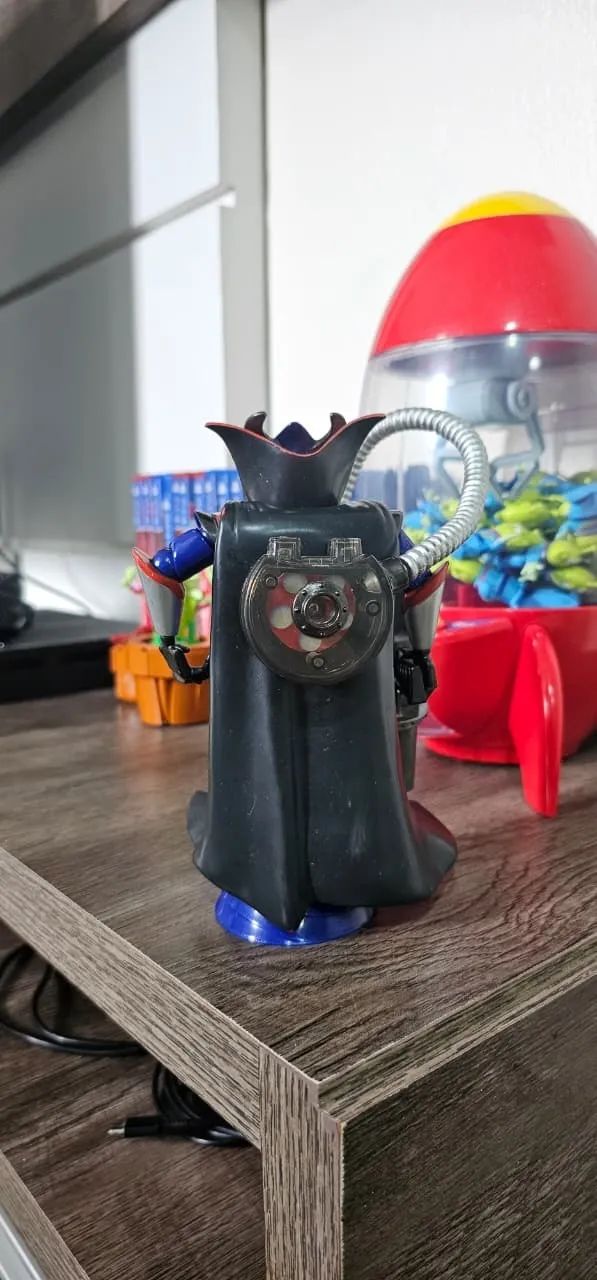 Toy Story - Zurg com arma - Foto 2