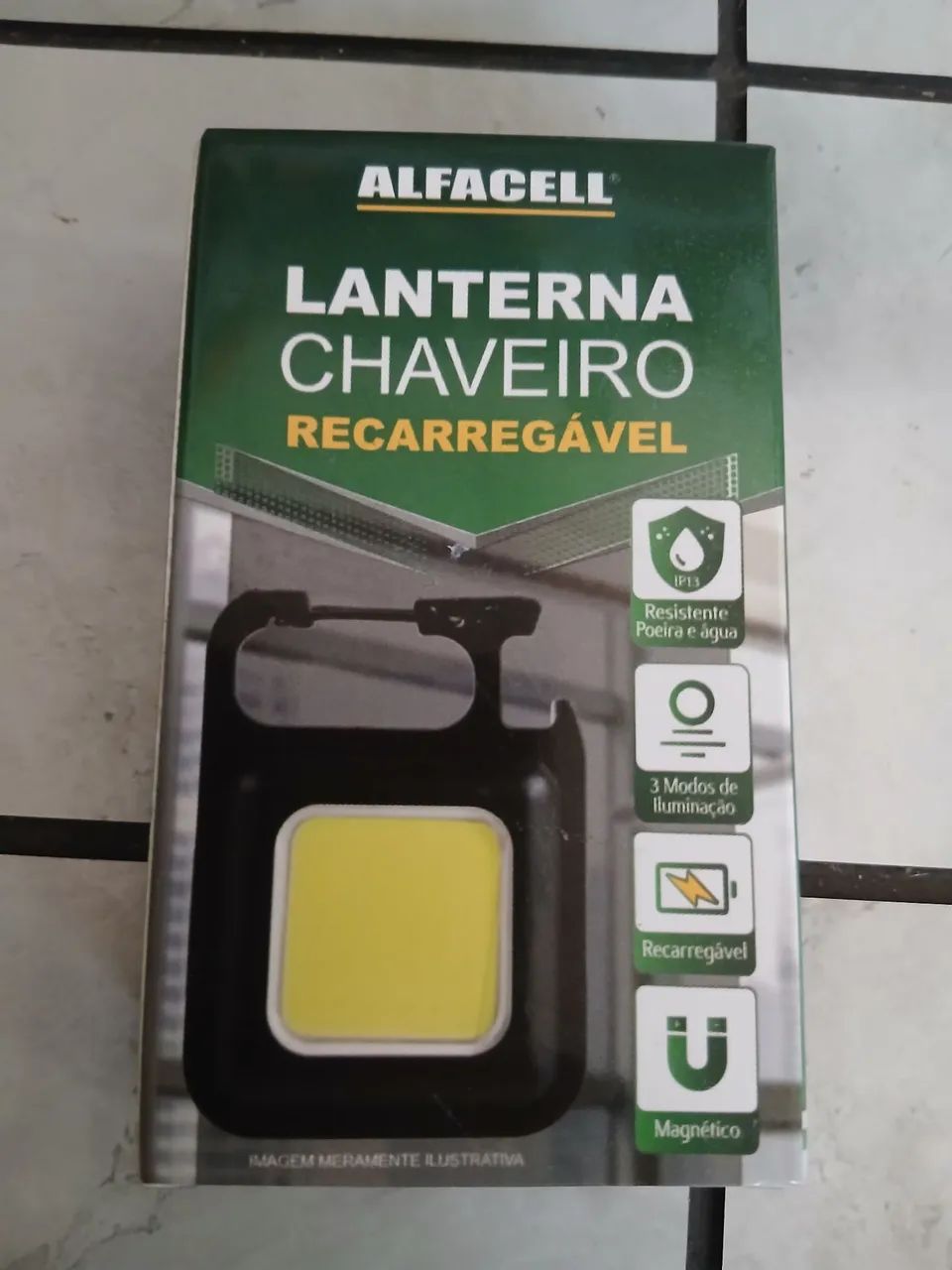 LANTERNA RECARREGÁVEL CHAVEIRO E ABRIDOR DE GARRAFA