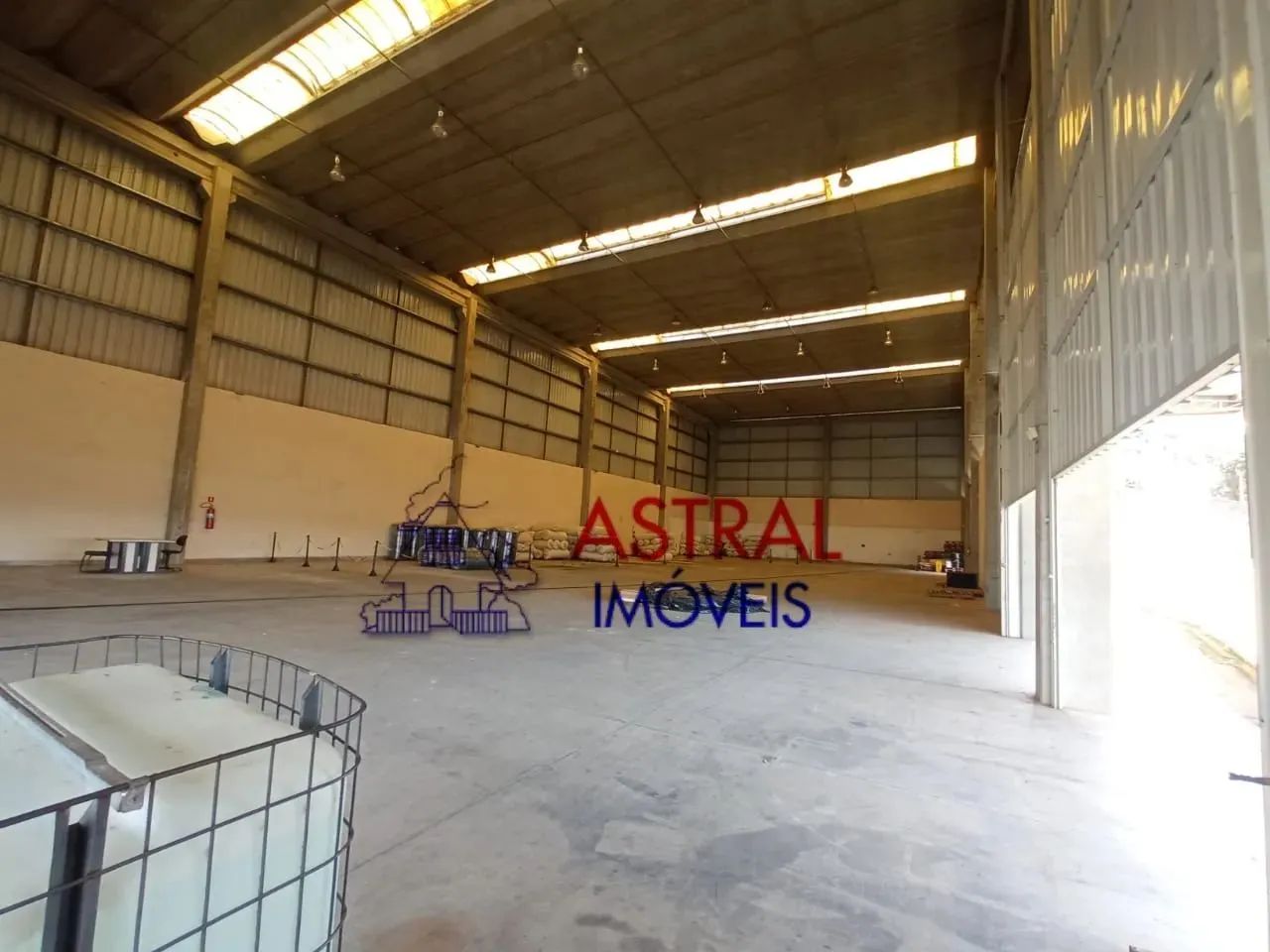 Galpão aluguel possui 1150 m² terreno 2.000 para venda: Galpão 1.150 terreno 20.000 m² - Foto 4