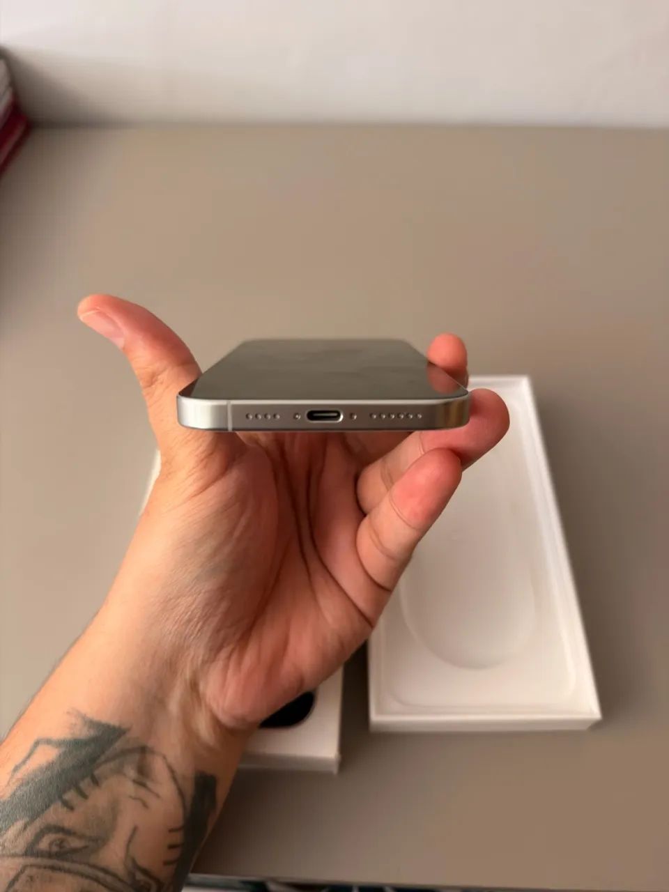IPHONE 16 PRO MAX - 256 - 100% DE BATERIA - Foto 5