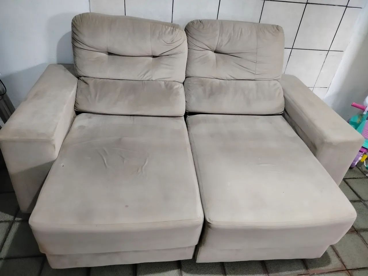 Sofá três lugares - Foto 2