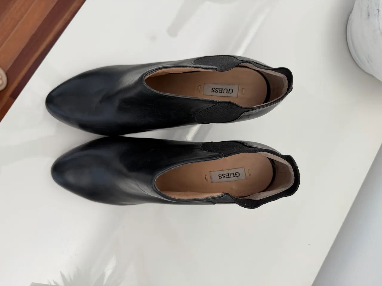 Bota Guess Original - Couro Preto - Excelente Estado - Foto 2