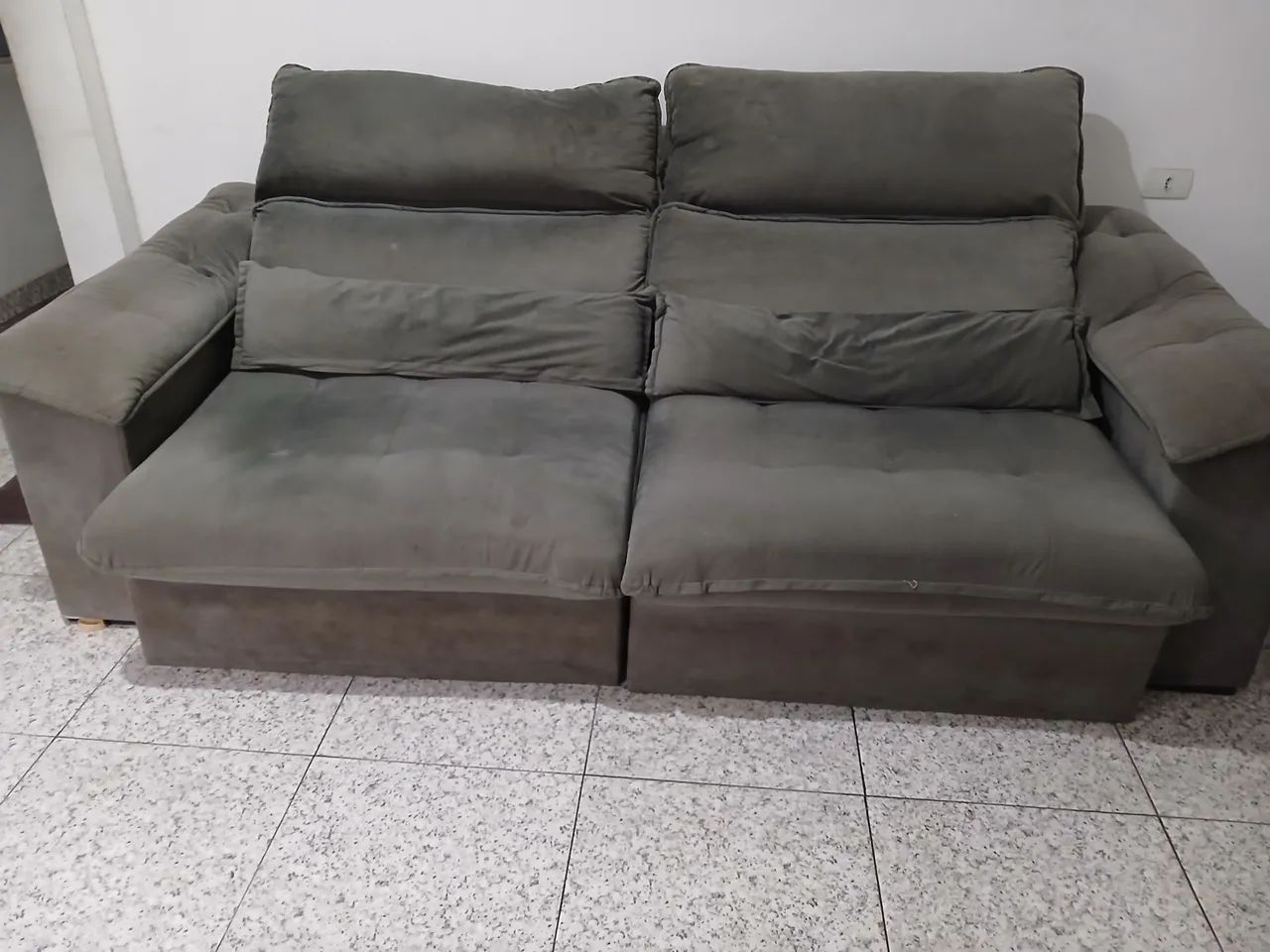Sofá retrátil 