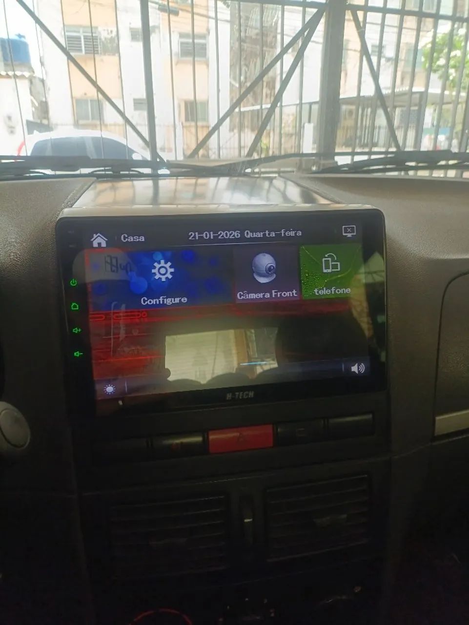 Multimídia h-tech 9" mais moudura palio