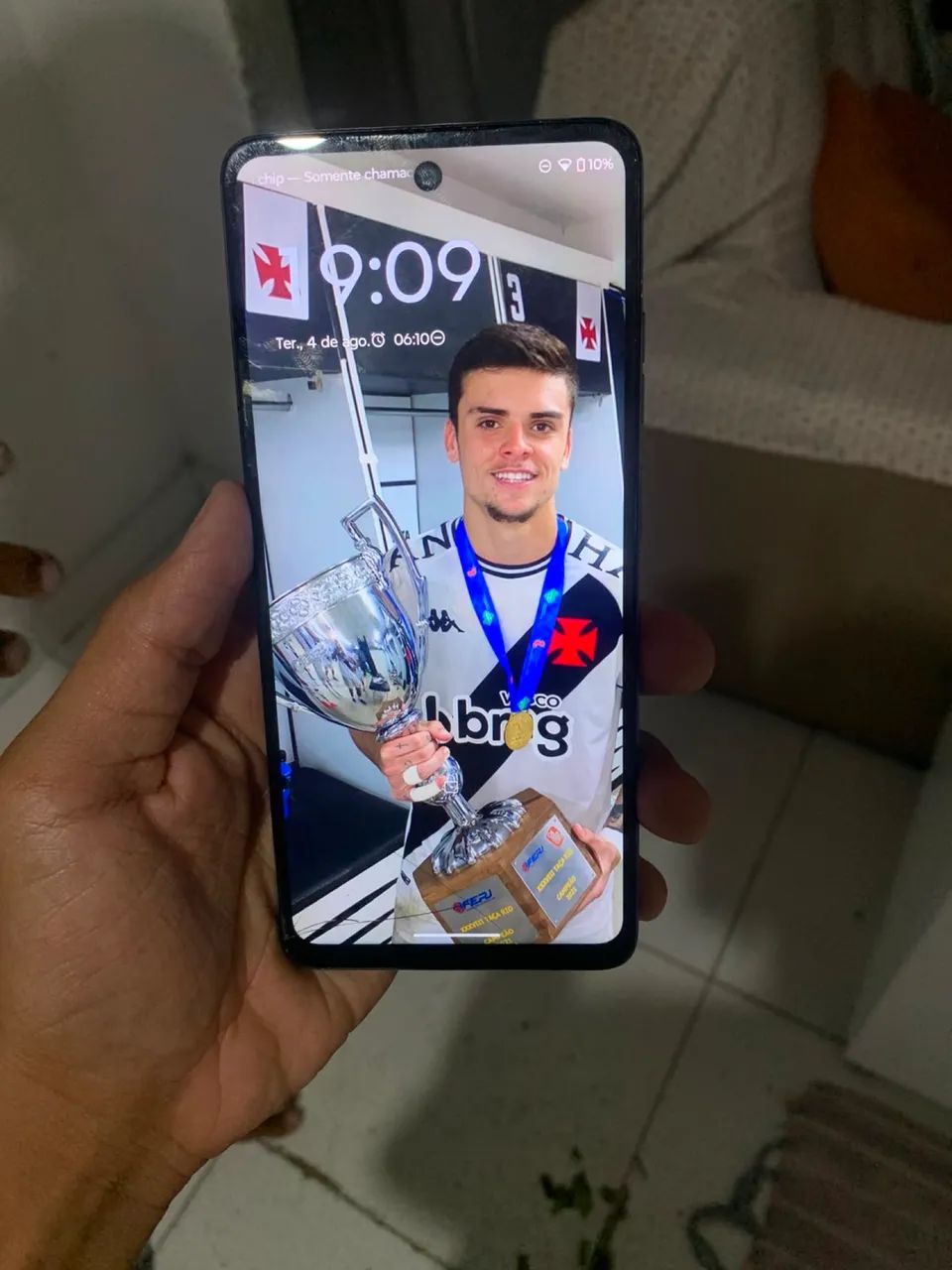 Moto g24 tela um pouco danificada  - Foto 3