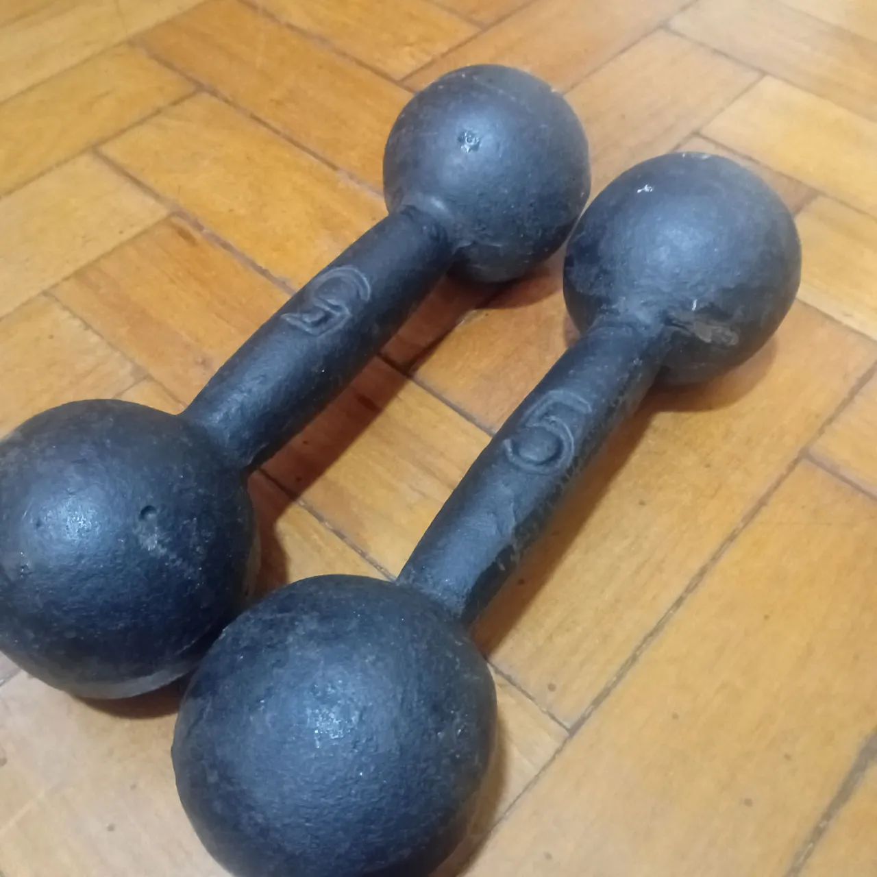 Par de halteres 5 kg - Foto 2