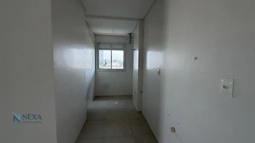 Apartamento em Capoeiras, Florianópolis com 3 Dormitórios - Foto 2