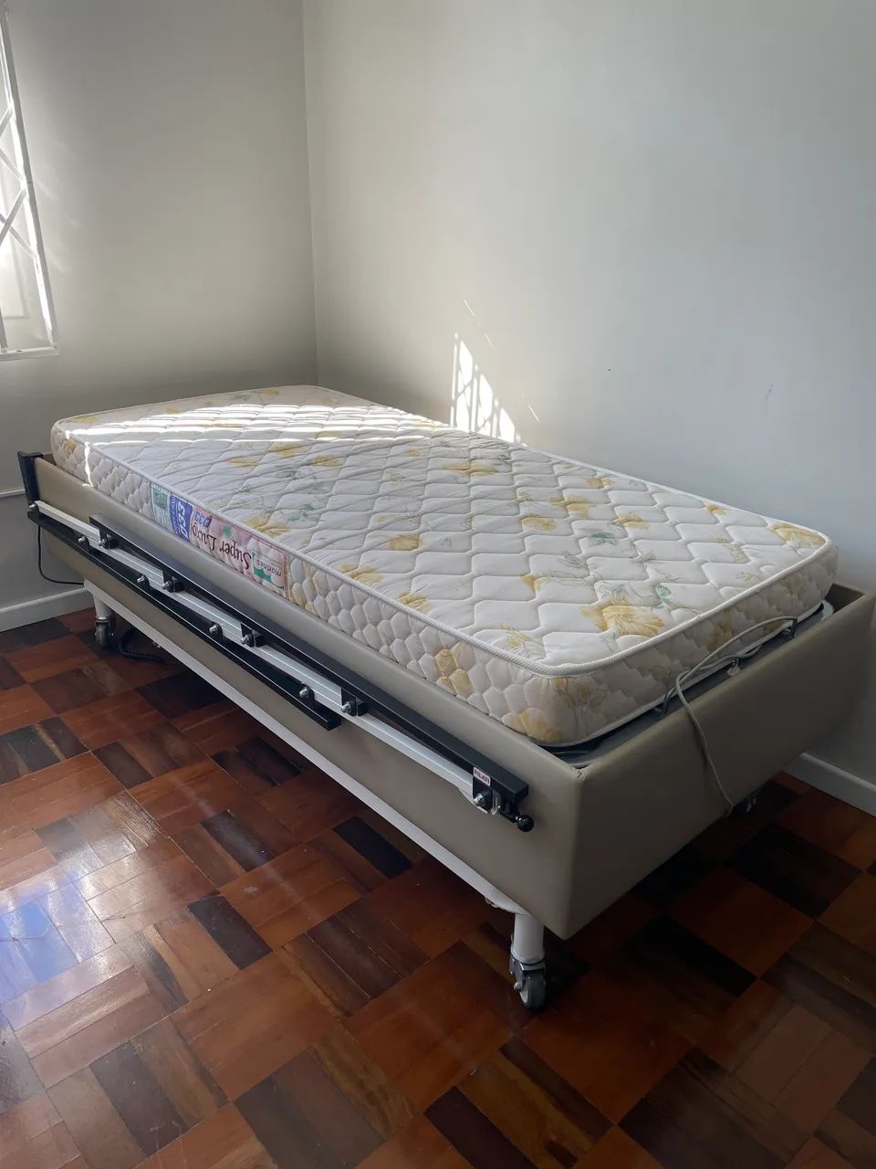 Cama Hospitalar Motorizada