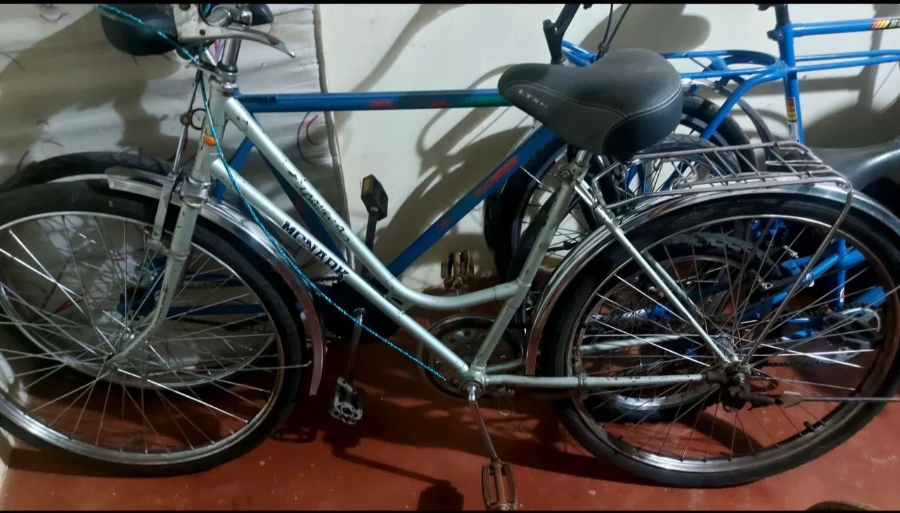 Vendo essas bicicletas antigas  - Foto 2