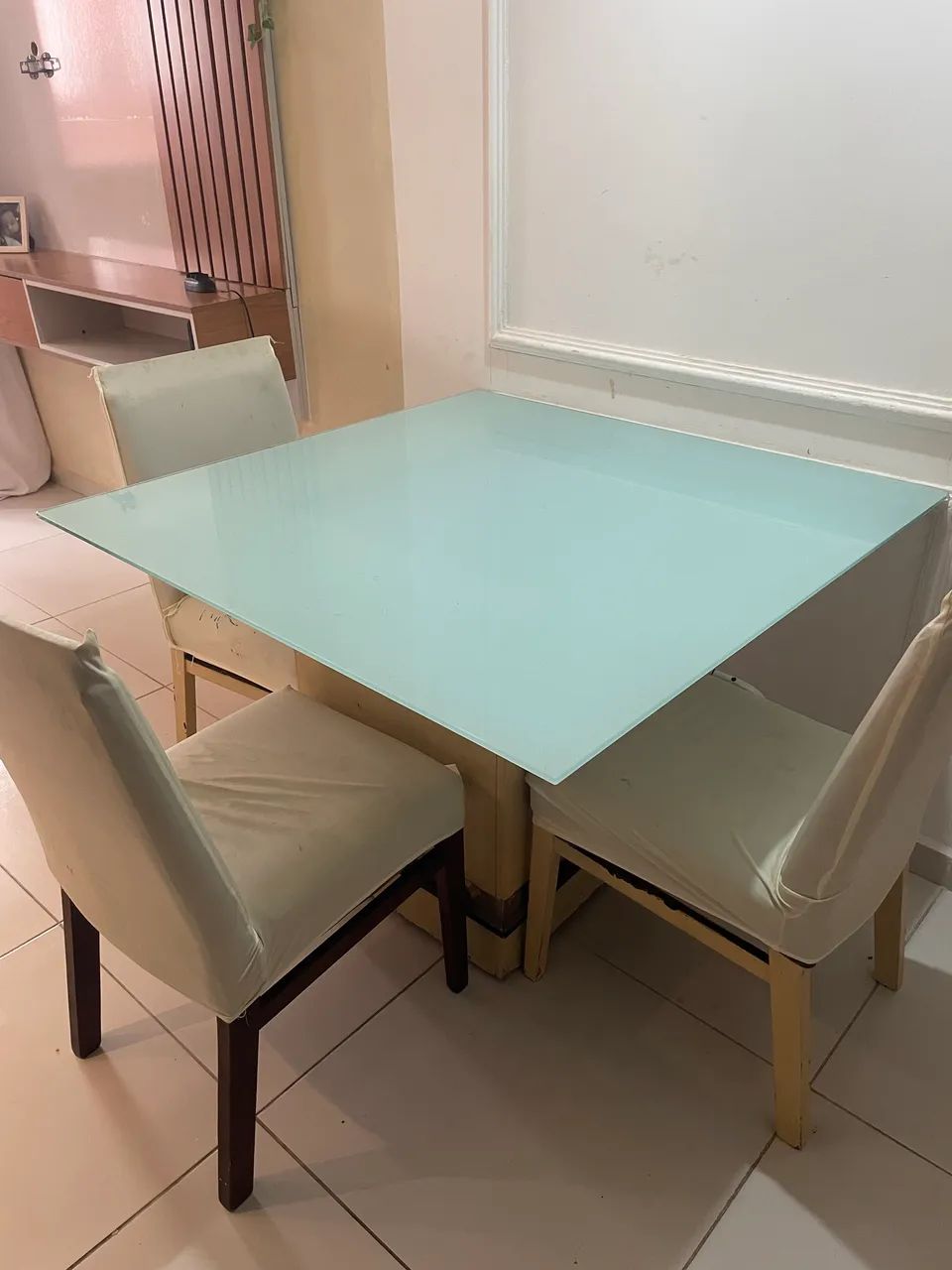 MESA COM 4 cadeiras65204505021313121