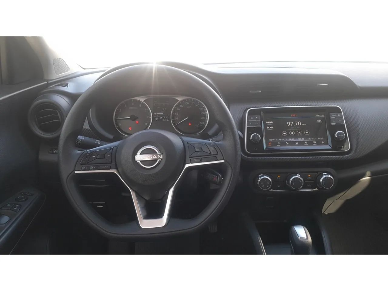 Nissan Kicks Sense 1.6 16V Flex Aut., foto 10 de 16