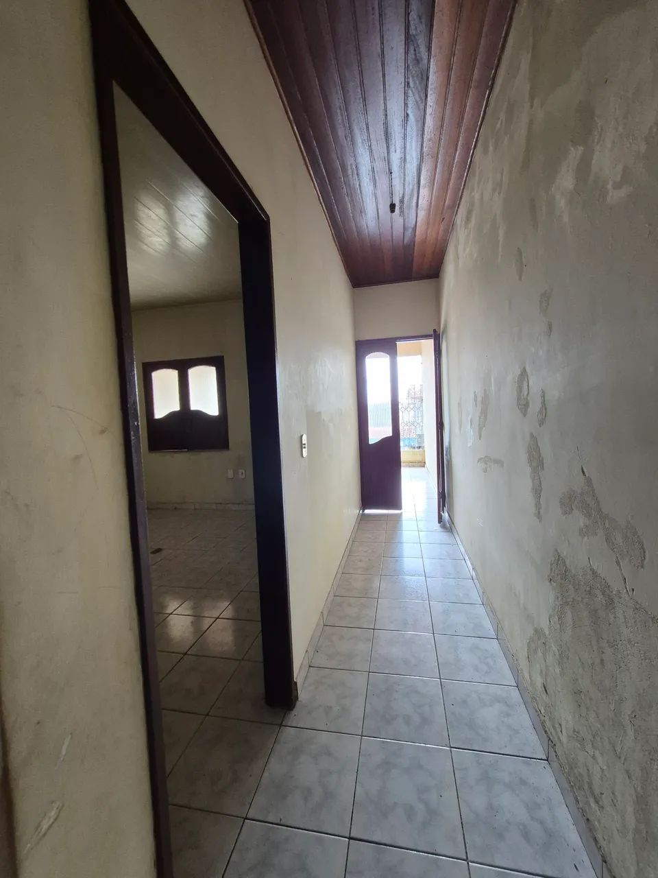 Alugo casa de com 4/4 na cidade nova 7 - Foto 4
