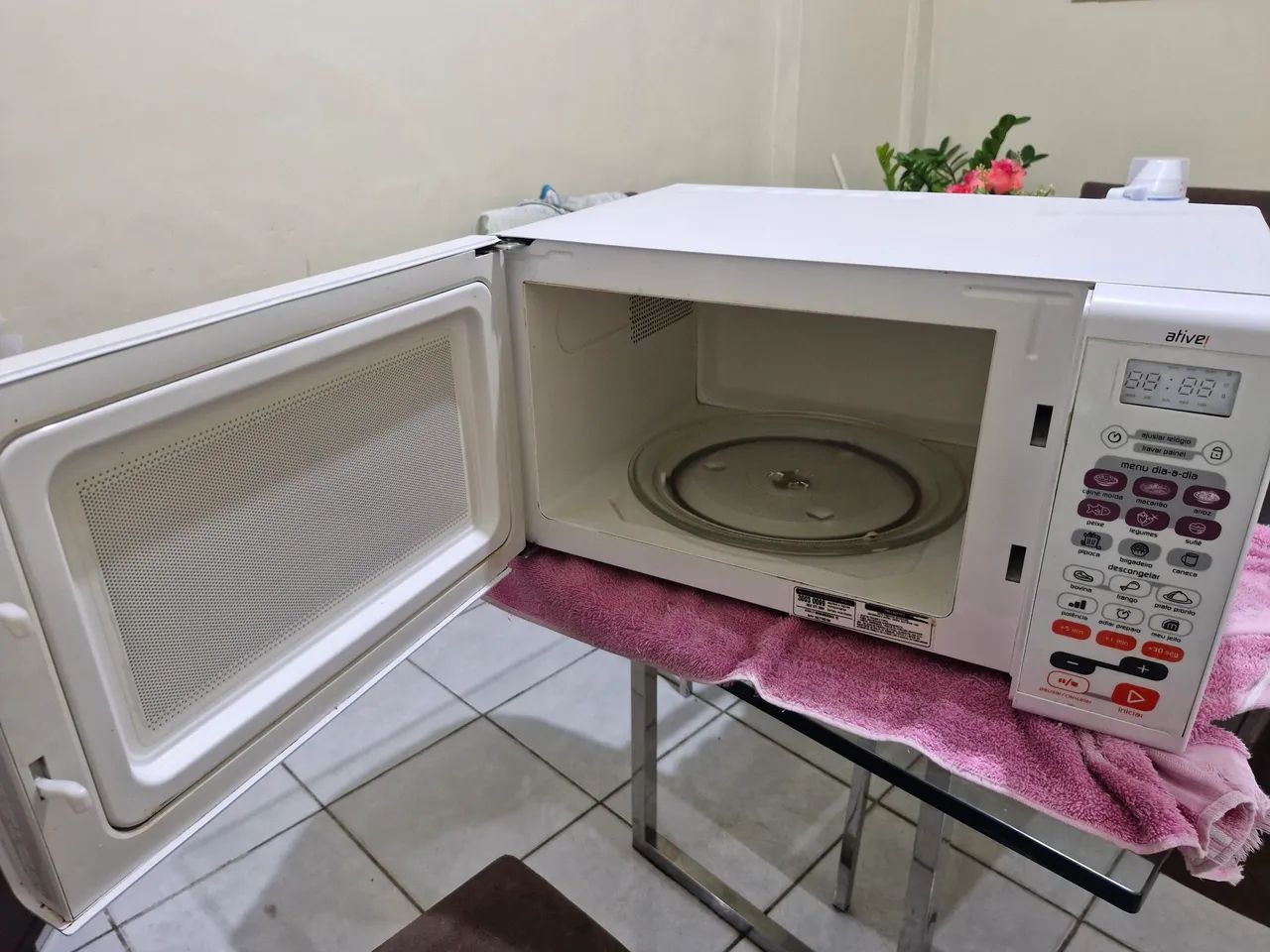 Microondas brastmp 30L mod: BMS45BBNA - Foto 3